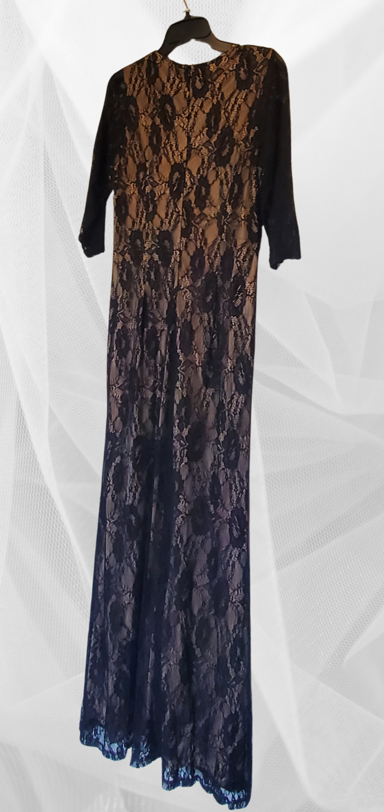 Screen Siren Lace Gown