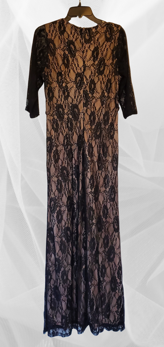 Screen Siren Lace Gown