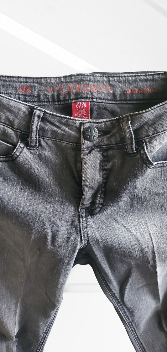 Los Angeles Abby Skinny Mid Rise Jeans